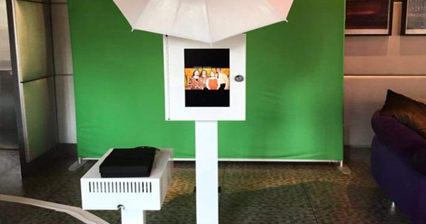 Banner-Chroma Green Screen